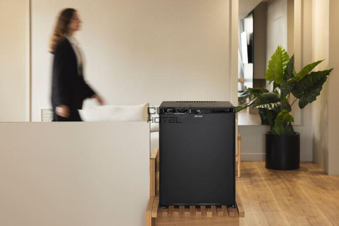 Arctic Black Minibar 40 0dB Silent 220V PERSEO